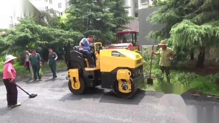 Fully Hydraulic Vibratory Roller with Pneumatic Tyres